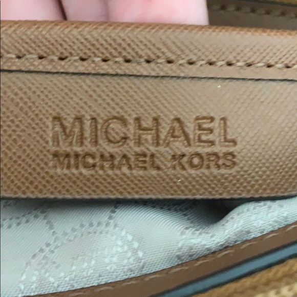 Michael Kors Small Jetset Nylon Shoulder Bag - Picture 4 of 5